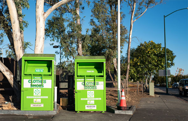 Smart waste sensors and bins