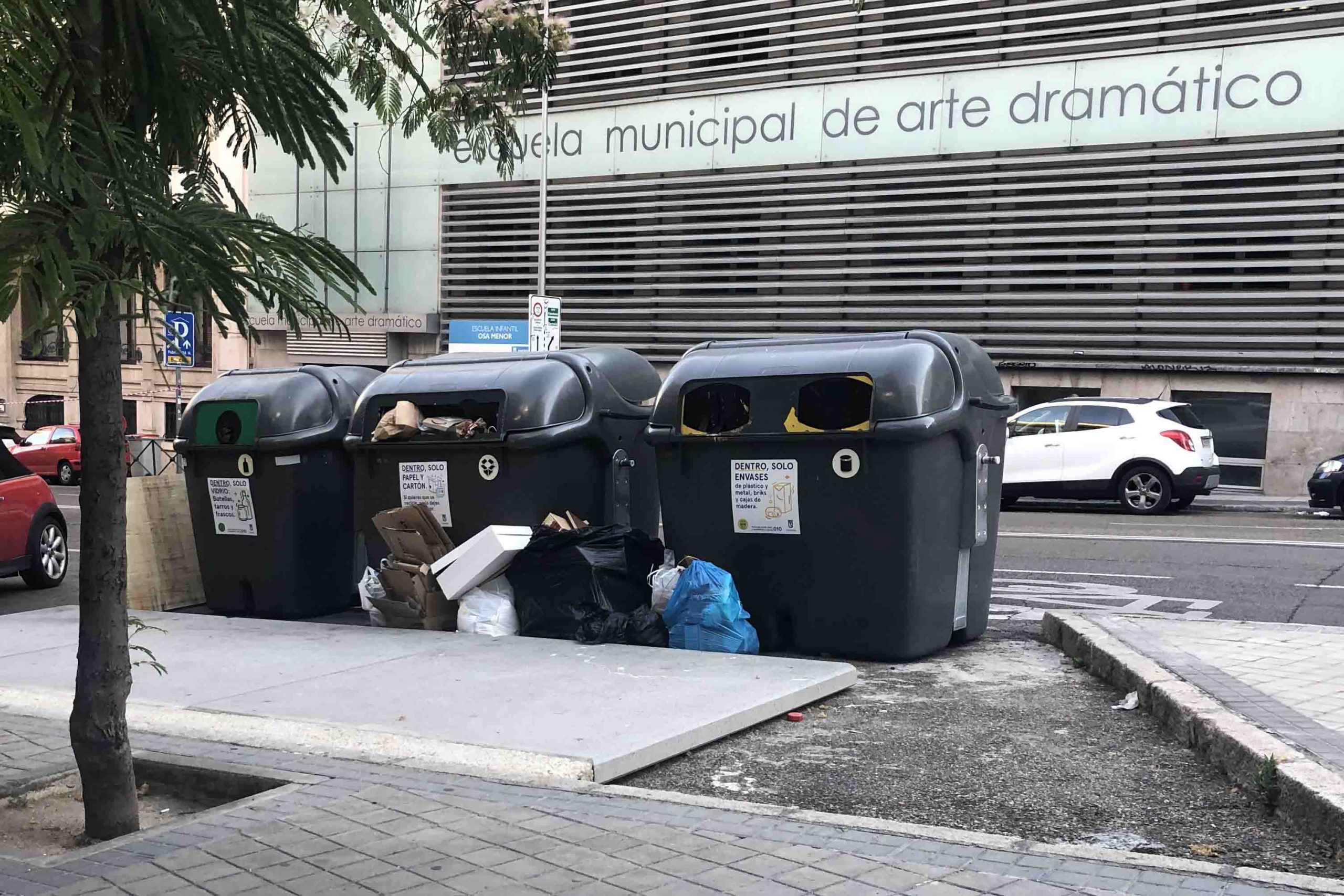 Madrid found solution for overflowing bins